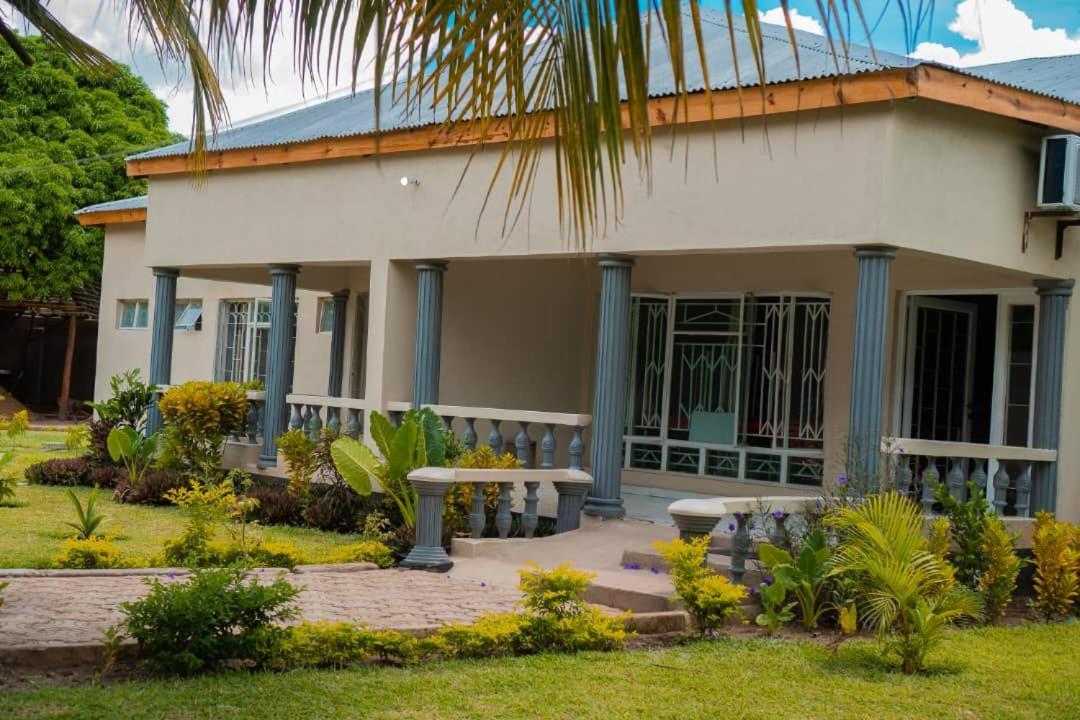 Adams Lodges Ltd Mangochi Dış mekan fotoğraf